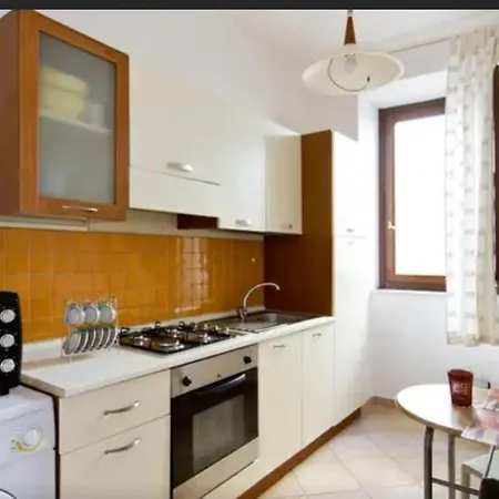 Ballaro House *