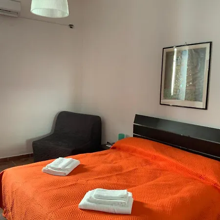 Apartment Ballaro House *